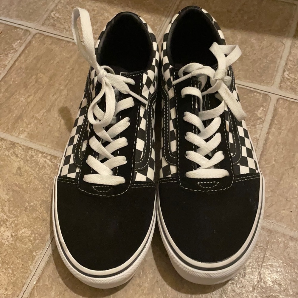 Vans sneakers size 6Y
